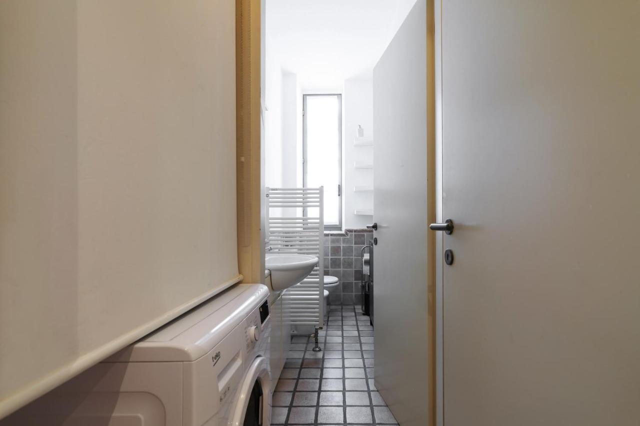 Charming San Babila Apt. Milano Eksteriør billede