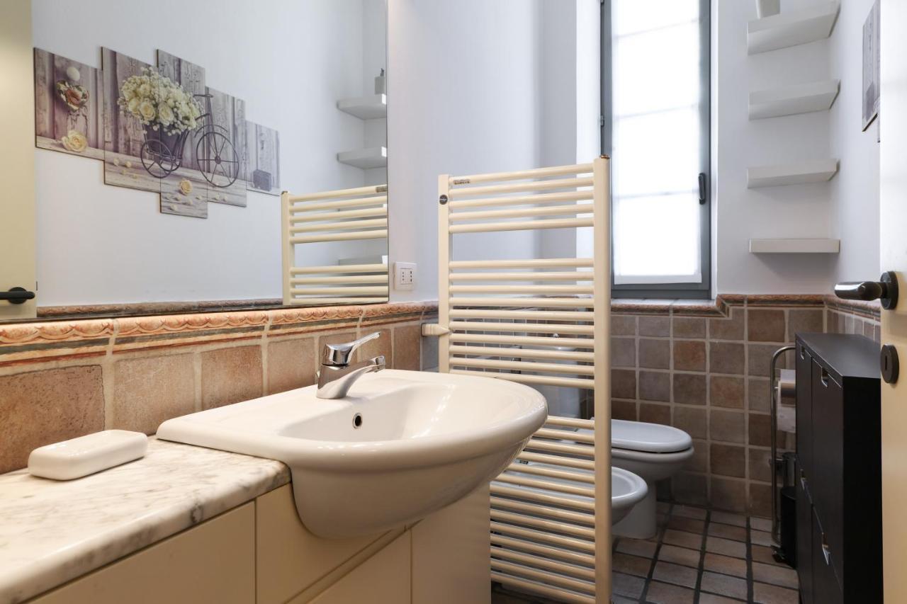 Charming San Babila Apt. Milano Eksteriør billede